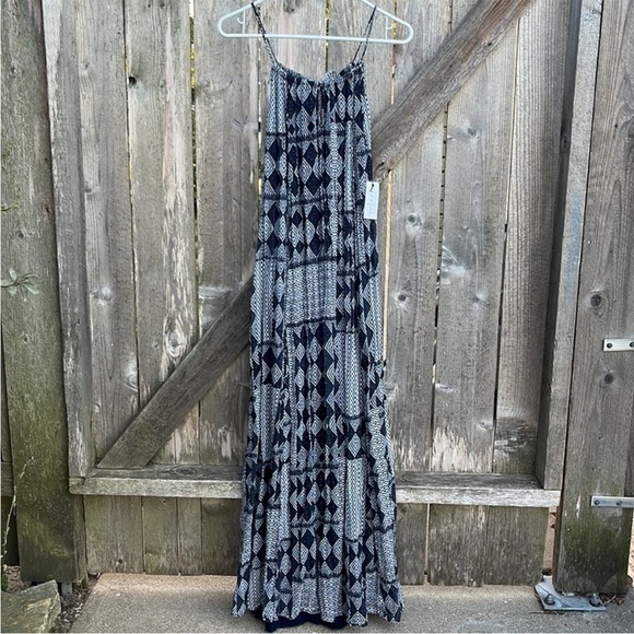 NWT Velvet By Graham & Spencer Mali Print Maxi Dress - Picture 4 of 14